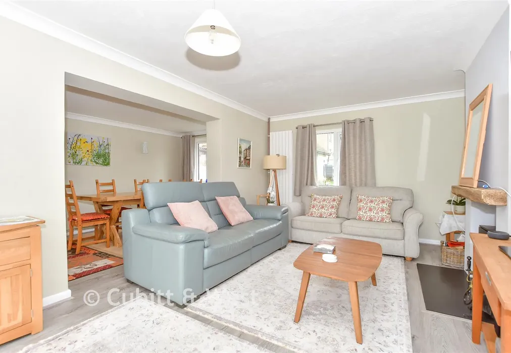Lounge - Houghton Lane, Bury, Pulborough, West Sussex - Wards of Kent