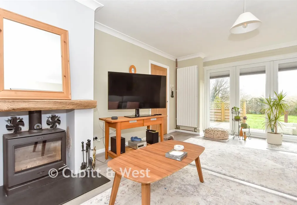 Lounge - Houghton Lane, Bury, Pulborough, West Sussex - Wards of Kent