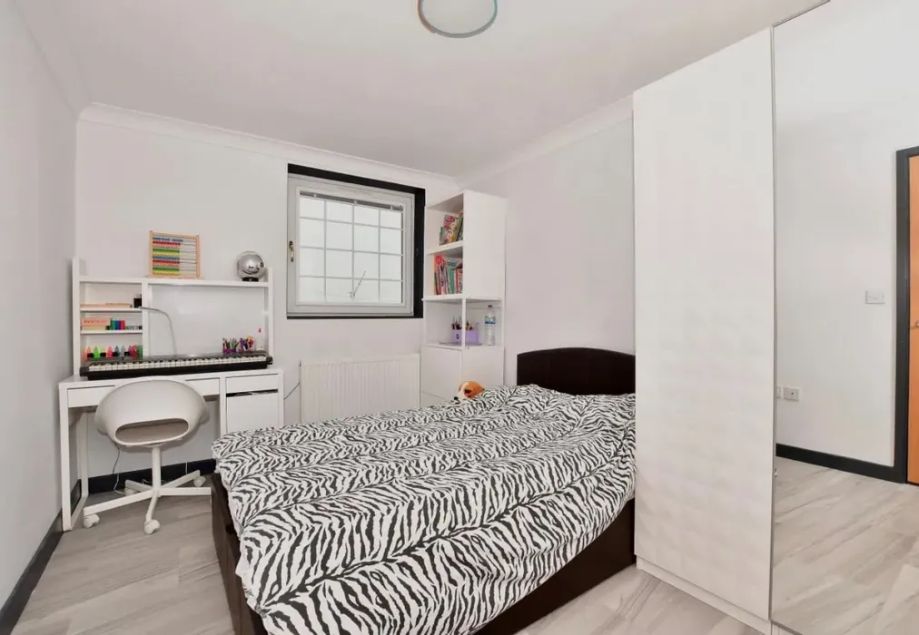 Bedroom 3 - Caroline Square, Margate, Kent - Wards of Kent