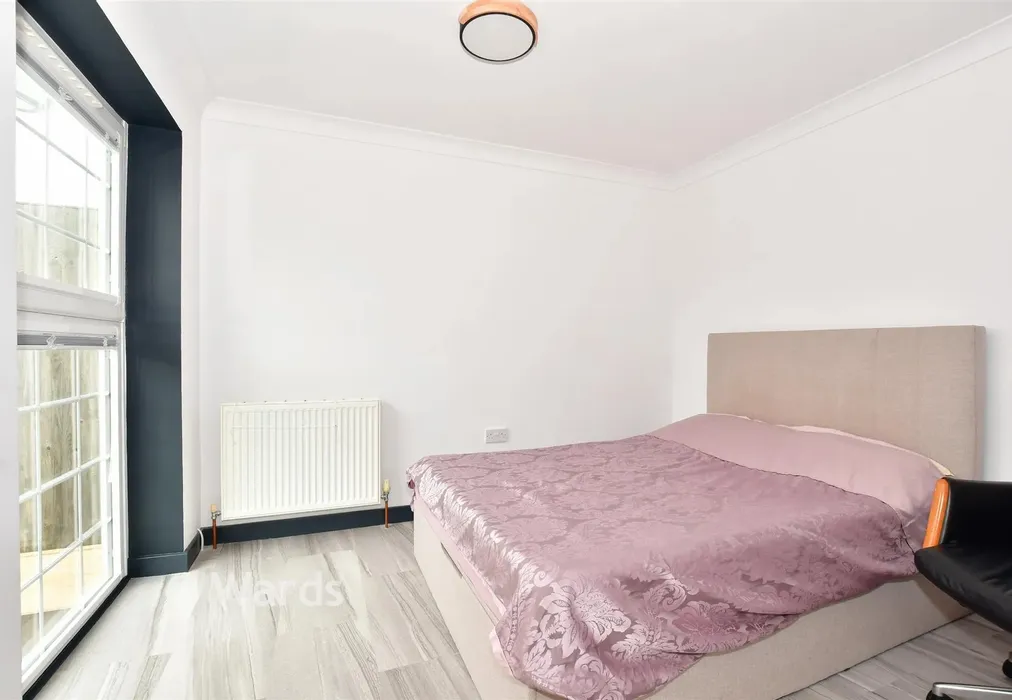 Bedroom 3 - Caroline Square, Margate, Kent - Wards of Kent