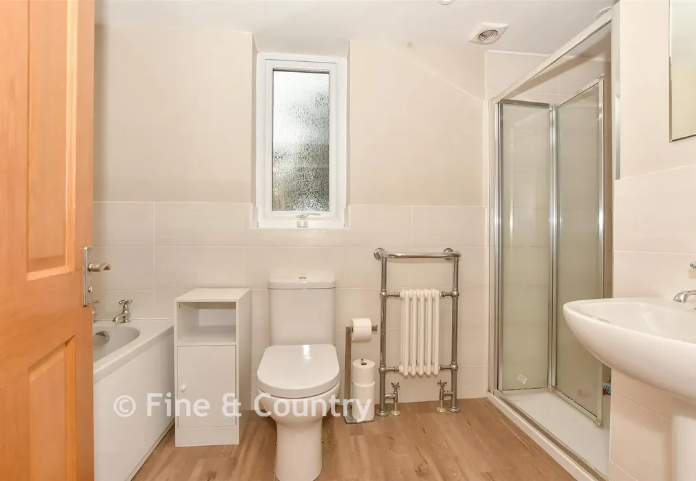 Bathroom - Granville Road, St. Margaret's Bay, Dover, Kent - Wards of Kent