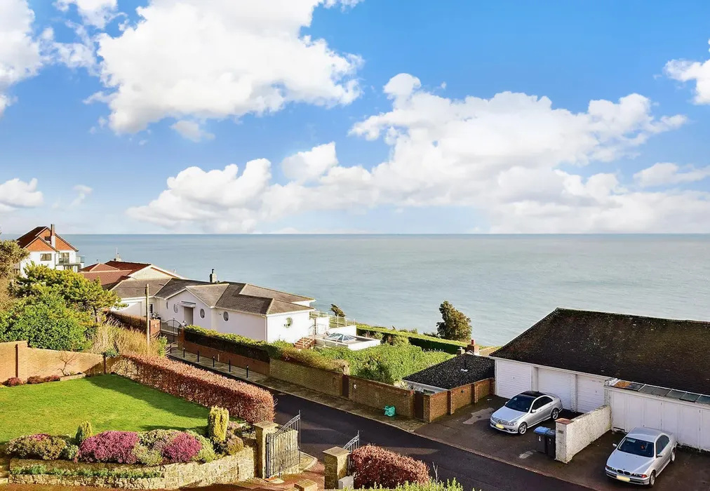Surrounding Area - Granville Road, St. Margaret's Bay, Dover, Kent - Wards of Kent