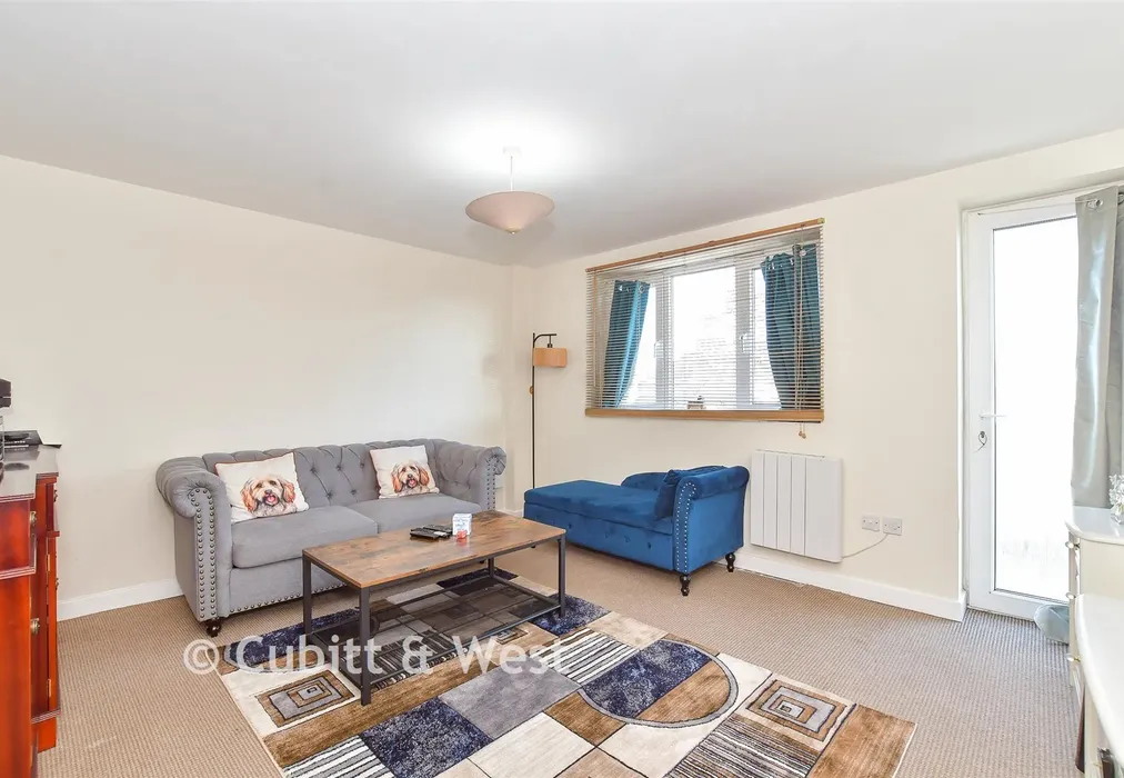 Lounge - Nancy Road, Portsmouth, Hampshire - Wards of Kent