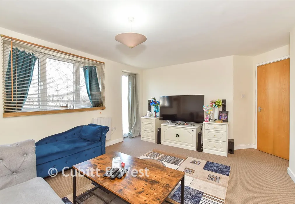 Lounge - Nancy Road, Portsmouth, Hampshire - Wards of Kent