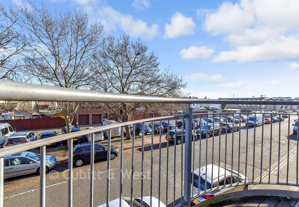 Balcony / Terrace - Nancy Road, Portsmouth, Hampshire - Wards of Kent