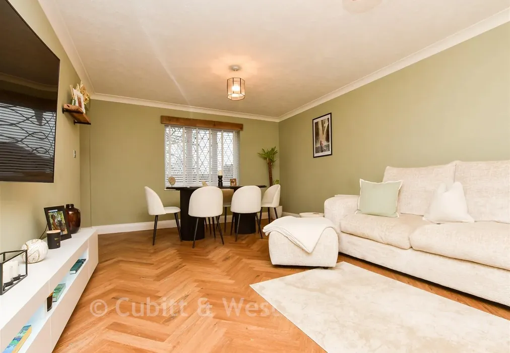 Lounge/Diner - Harrowlands Park, Dorking, Surrey - Wards of Kent