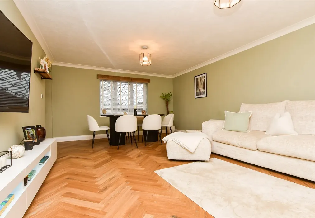 Lounge/Diner - Harrowlands Park, Dorking, Surrey - Wards of Kent
