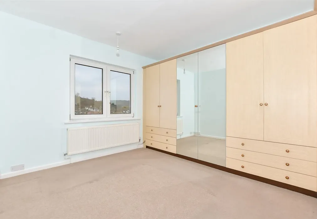 Bedroom 1 - Farthingloe Road, Dover, Kent - Wards of Kent