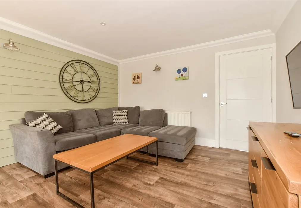 Lounge/ Dining Area - Main Road, Rookley, Ventnor, Isle of Wight - Wards of Kent