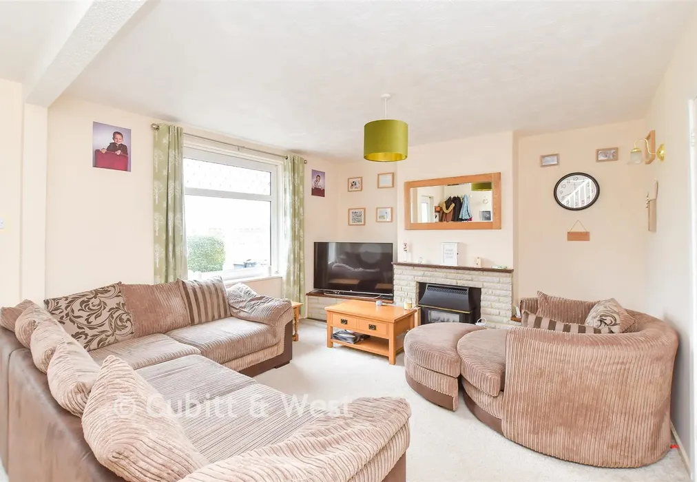 Lounge - St. Michael's Road, Havant, Hampshire - Wards of Kent