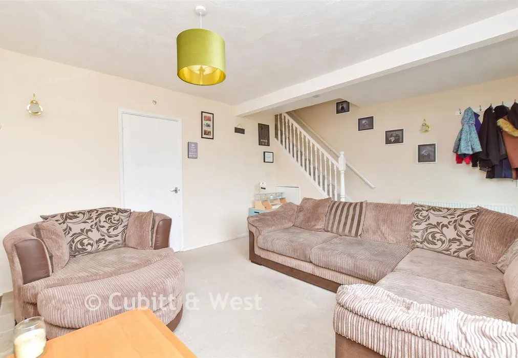Lounge - St. Michael's Road, Havant, Hampshire - Wards of Kent