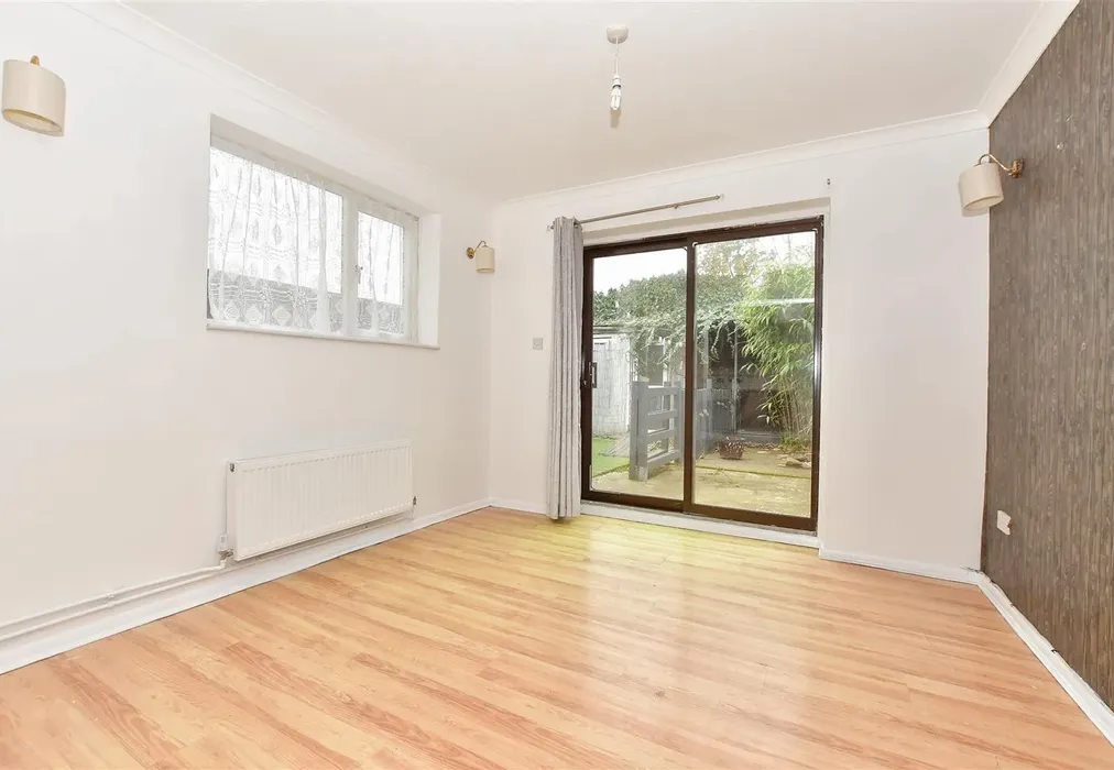 Dining Room - Perkins Avenue, Margate, Kent - Wards of Kent