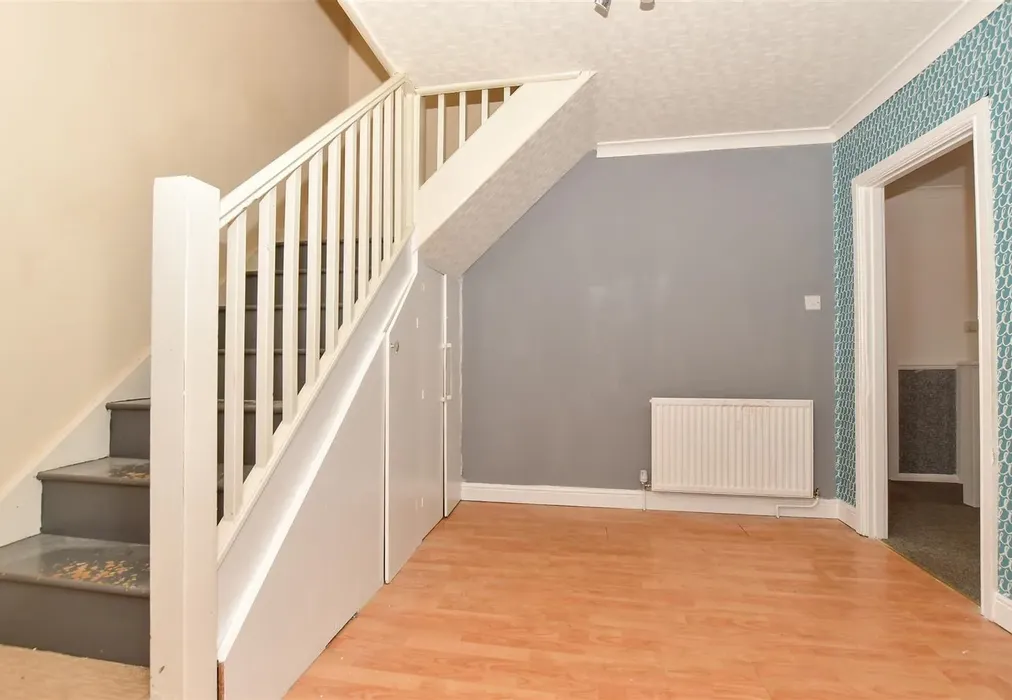 Hallway - Perkins Avenue, Margate, Kent - Wards of Kent