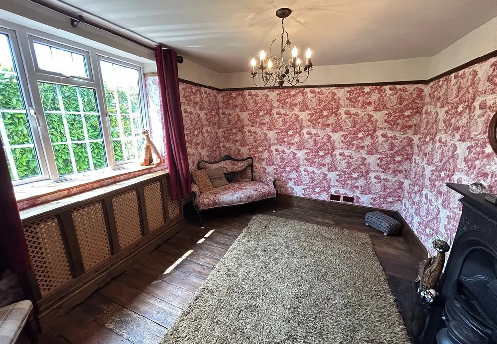 Family Room - Lower Rainham Road, Rainham, Gillingham, Kent - Wards of Kent