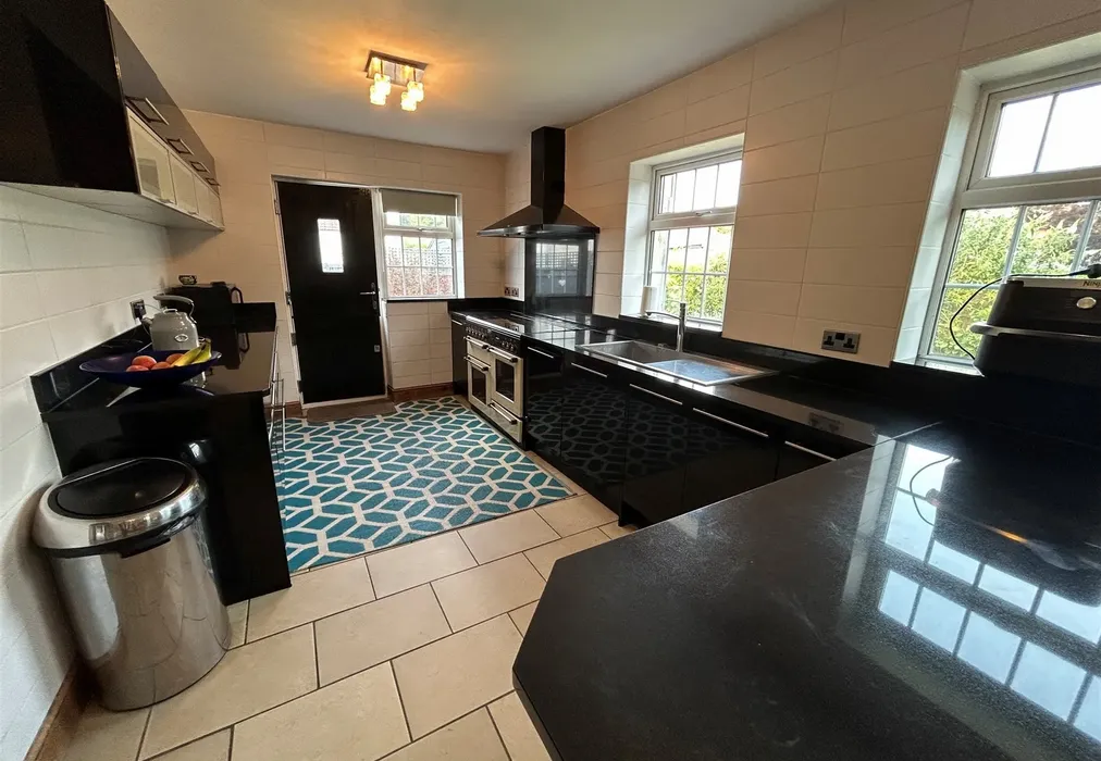 Kitchen/Breakfast Room - Lower Rainham Road, Rainham, Gillingham, Kent - Wards of Kent
