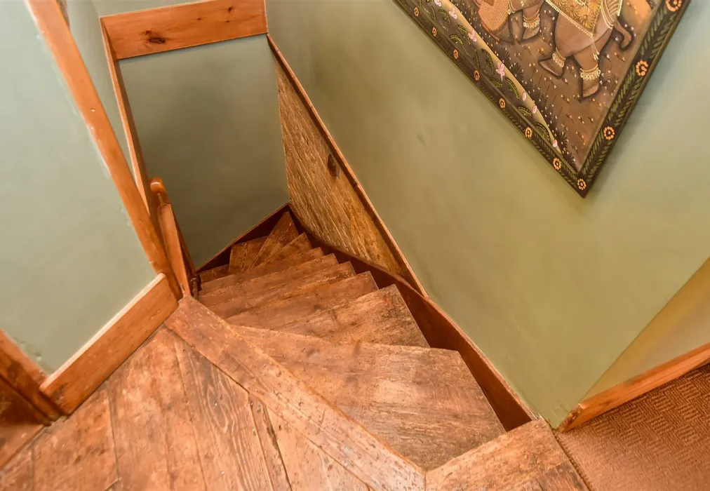 Internal Feature - Lower Rainham Road, Rainham, Gillingham, Kent - Wards of Kent