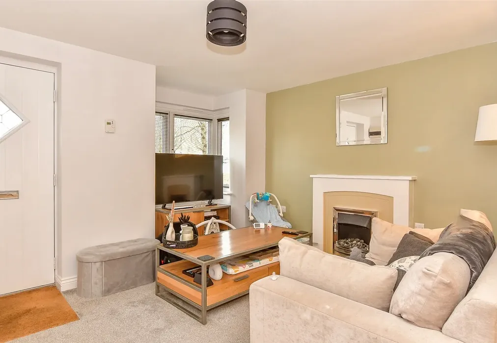 Lounge - Addison Road, Tunbridge Wells, Kent - Wards of Kent