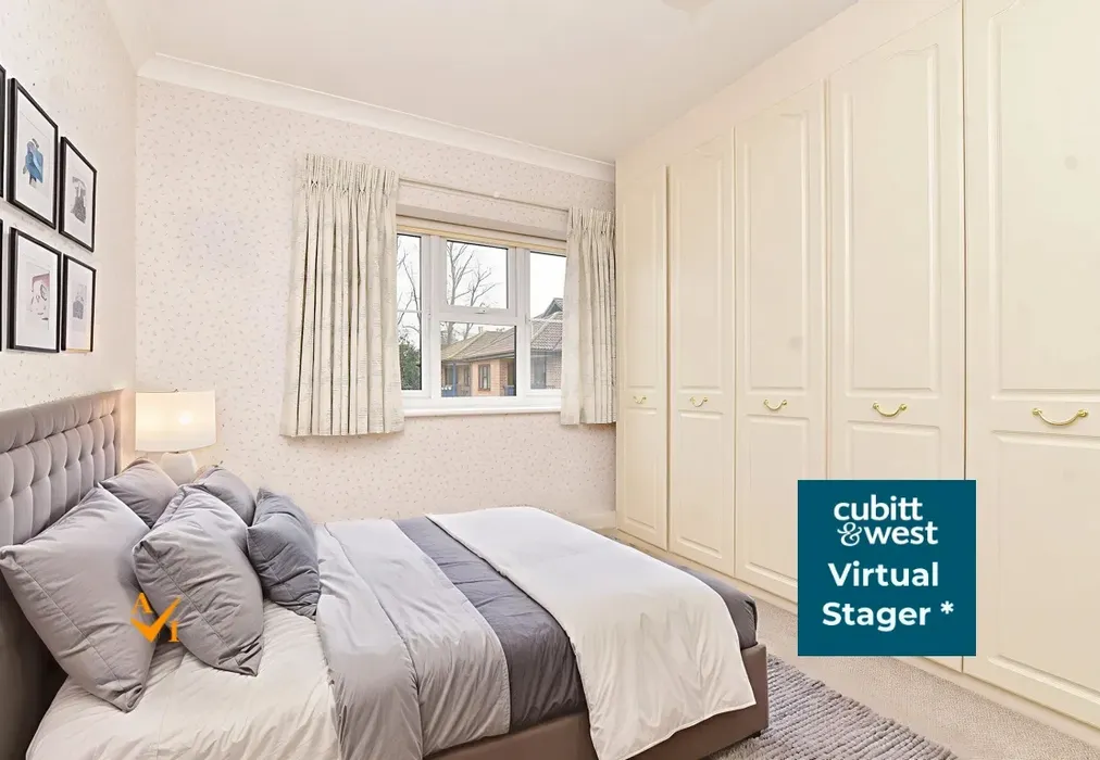 Bedroom (Modern style) - Wray Park Road, Reigate, Surrey - Wards of Kent