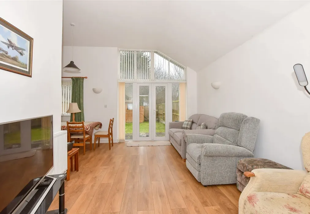 Lounge/Diner - Greenhill Road, Greenhill, Herne Bay, Kent - Wards of Kent