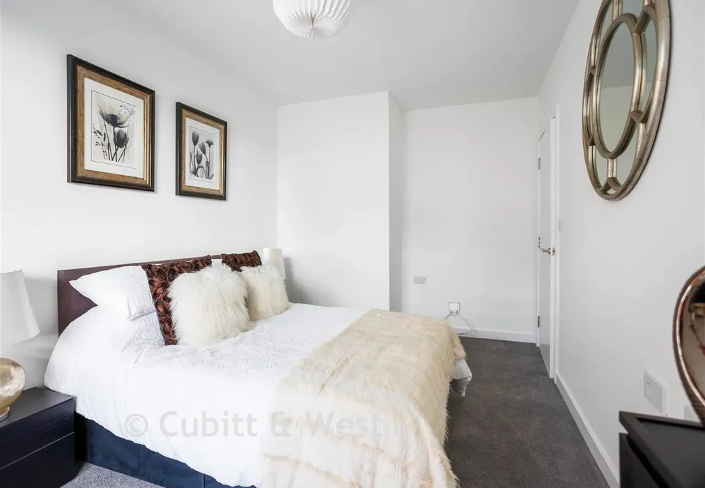 Bedroom 2 - Albion Yard, Brook Road, Redhill, Surrey - Wards of Kent