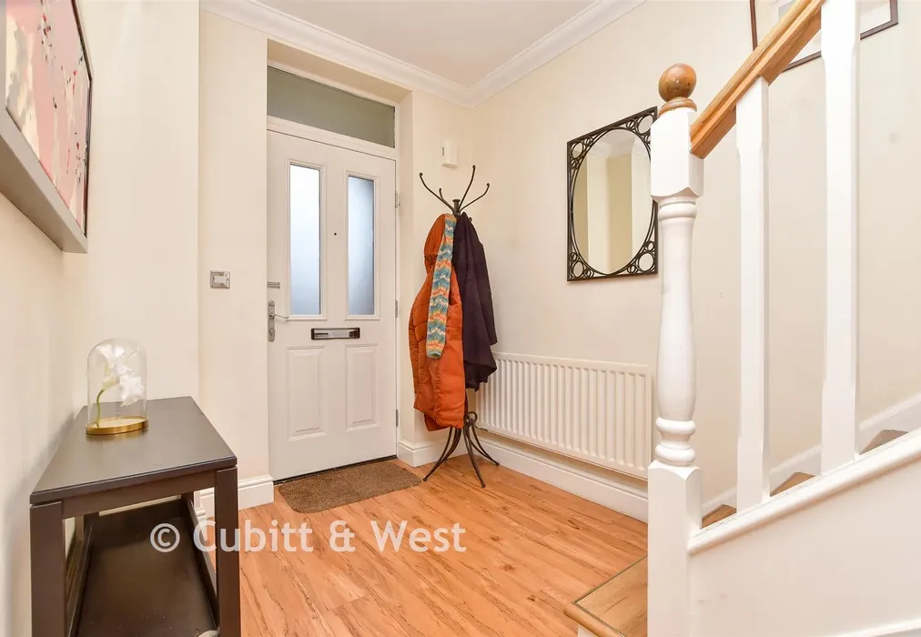 Entrance Hall - Hillside, Banstead, Surrey - Wards of Kent