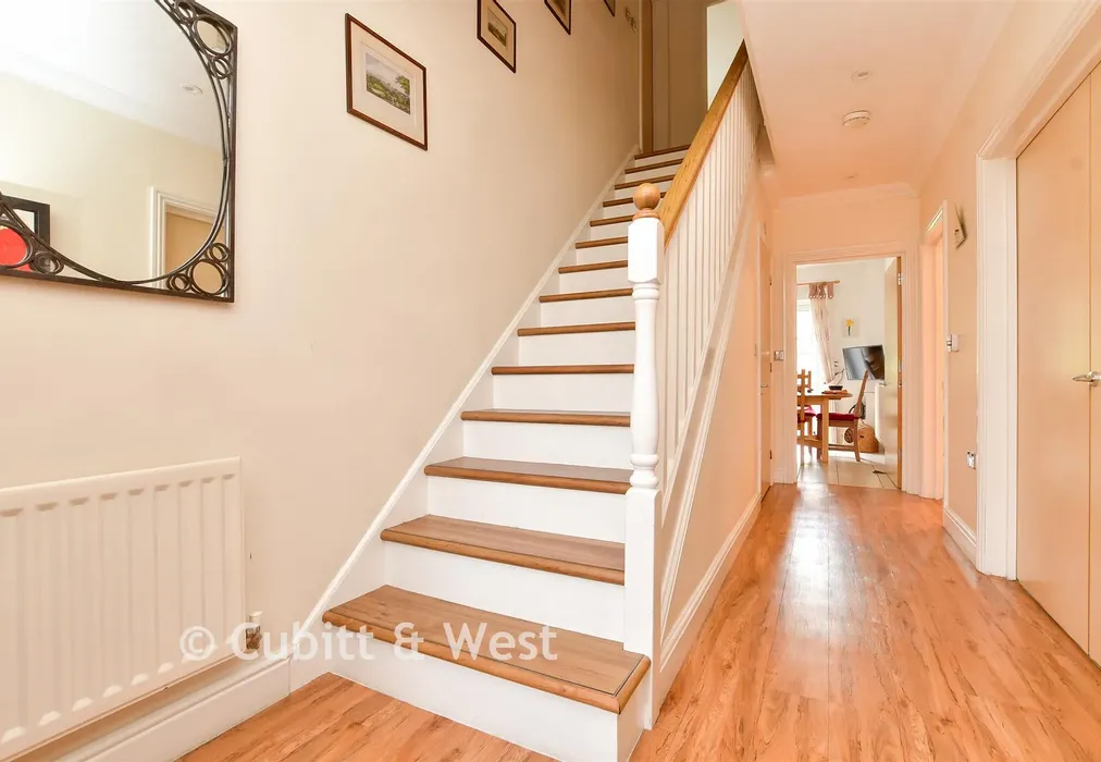 Entrance Hall - Hillside, Banstead, Surrey - Wards of Kent