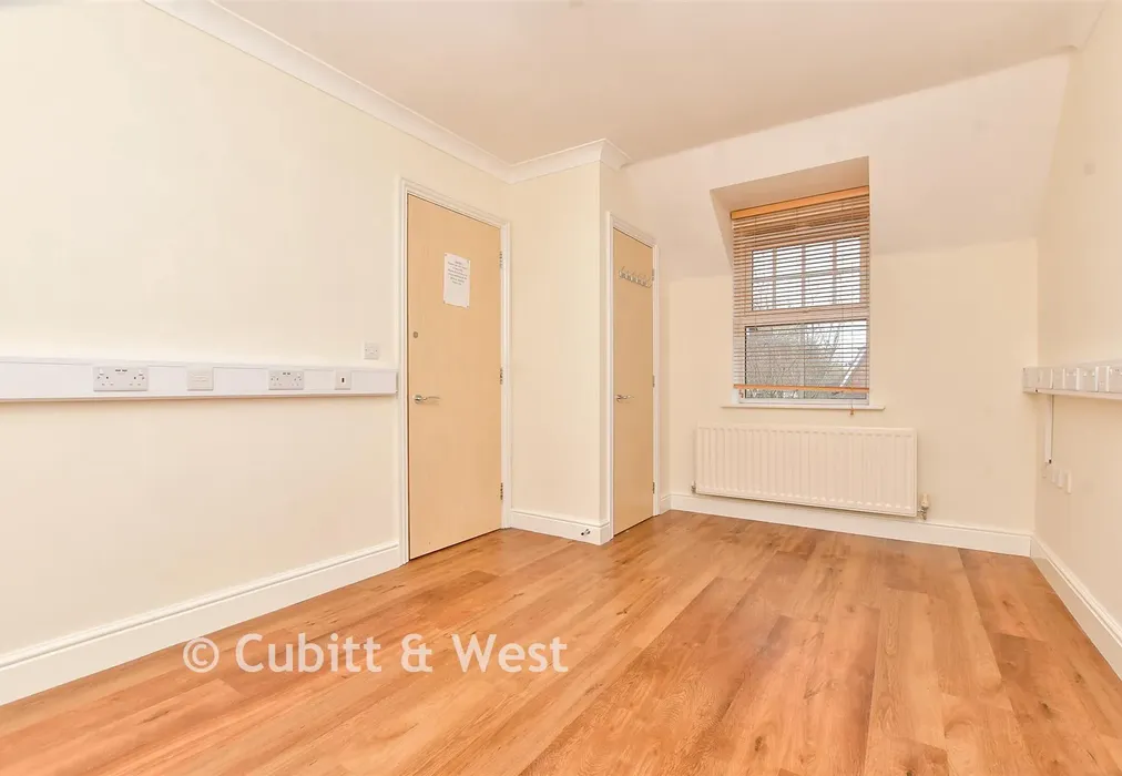 Bedroom 3 - Hillside, Banstead, Surrey - Wards of Kent