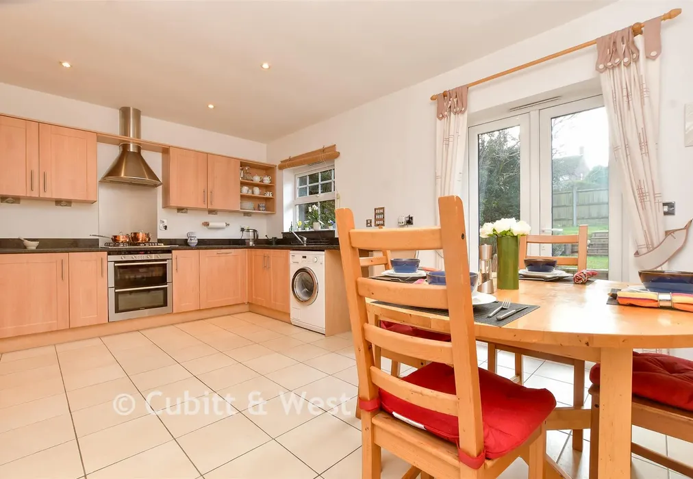 Kitchen/Breakfast Room - Hillside, Banstead, Surrey - Wards of Kent