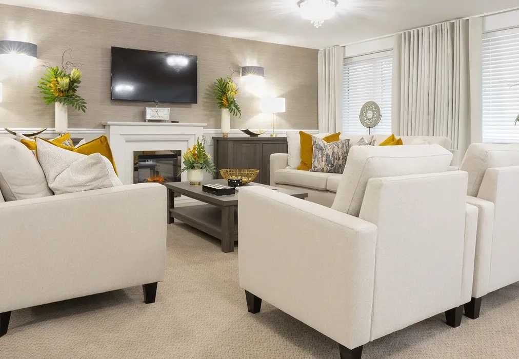 Owners Lounge - High Street, Staplehurst, Kent - Wards of Kent