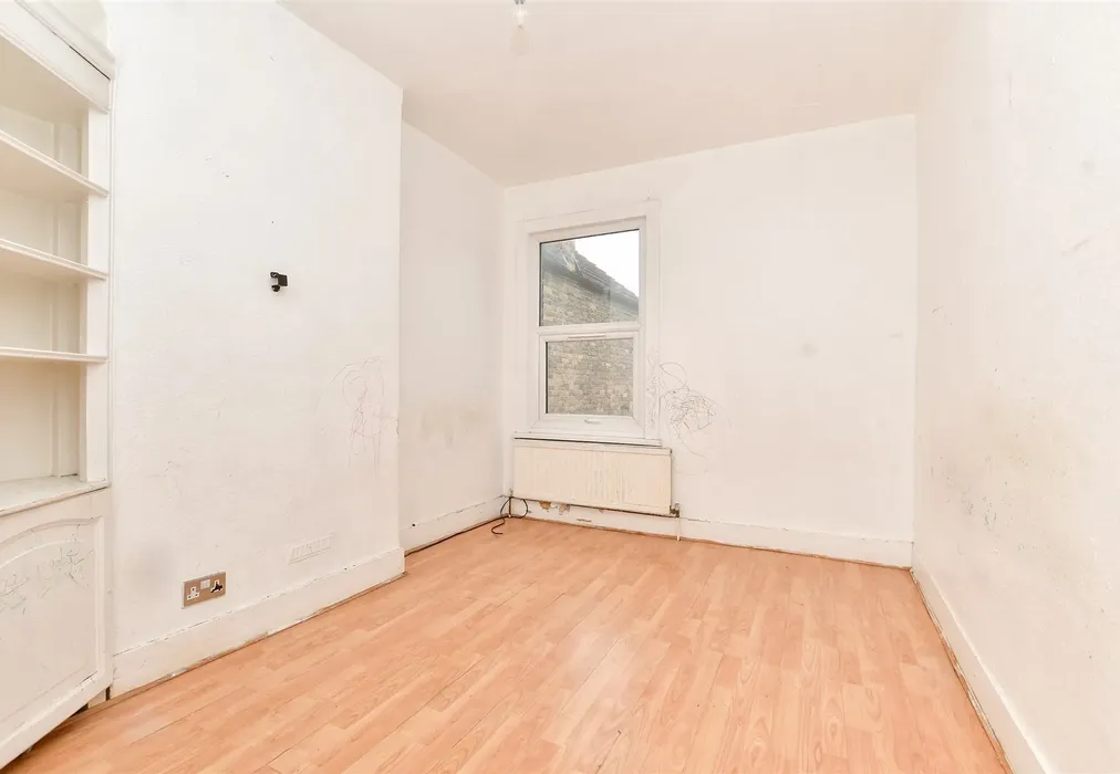 Bedroom 2 - Kynaston Road, Thornton Heath, Surrey - Wards of Kent