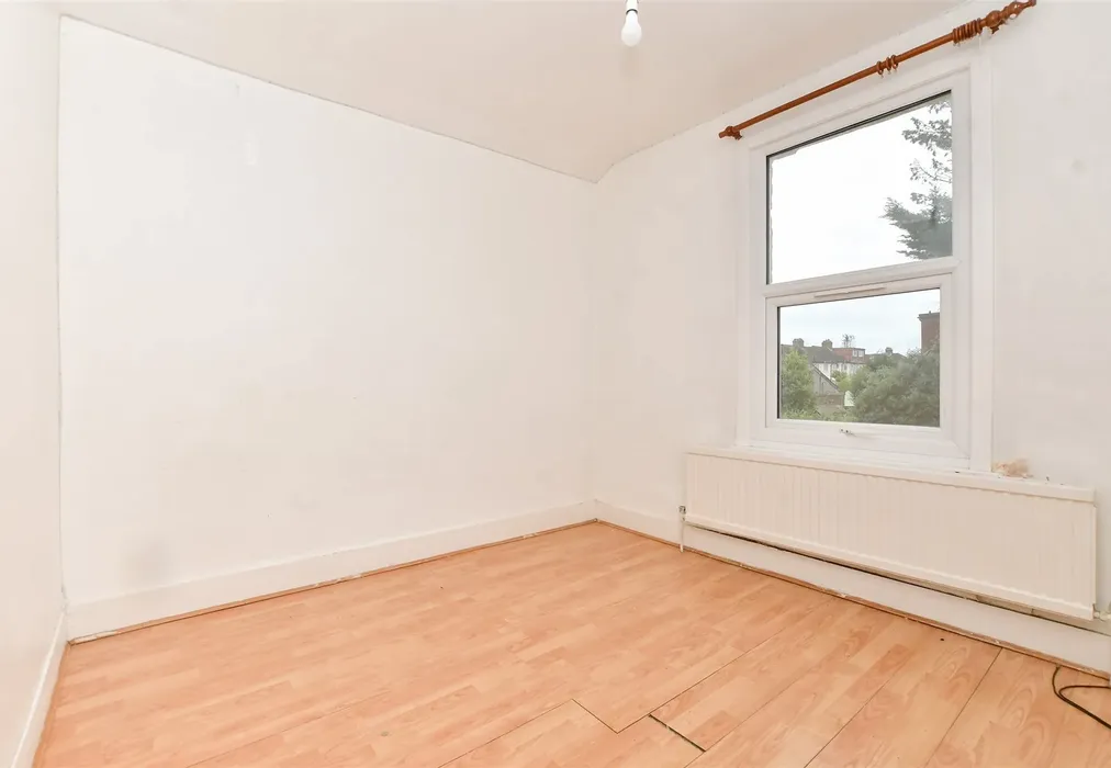 Bedroom 3 - Kynaston Road, Thornton Heath, Surrey - Wards of Kent