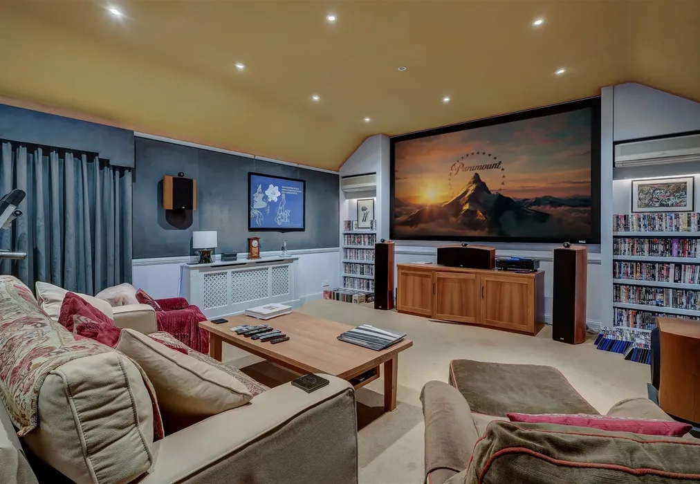 Cinema Room - Church Hill, Loughton, Essex - Wards of Kent