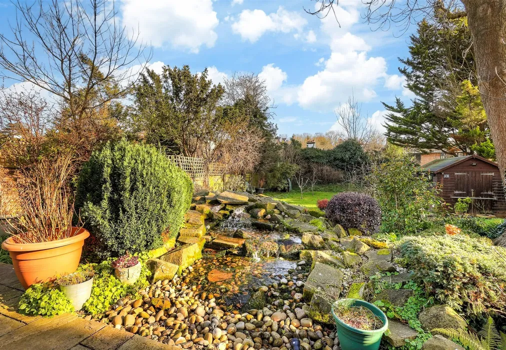 Rear Garden - Church Hill, Loughton, Essex - Wards of Kent