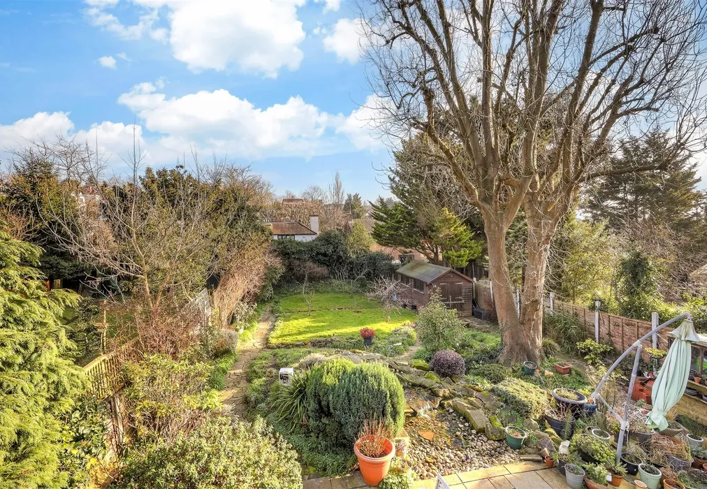 Rear Garden - Church Hill, Loughton, Essex - Wards of Kent
