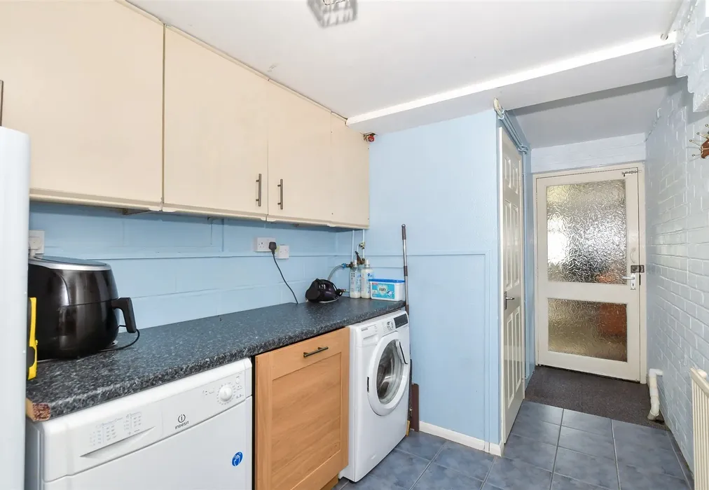 Utility Room - Rivers Road, Teynham, Sittingbourne, Kent - Wards of Kent