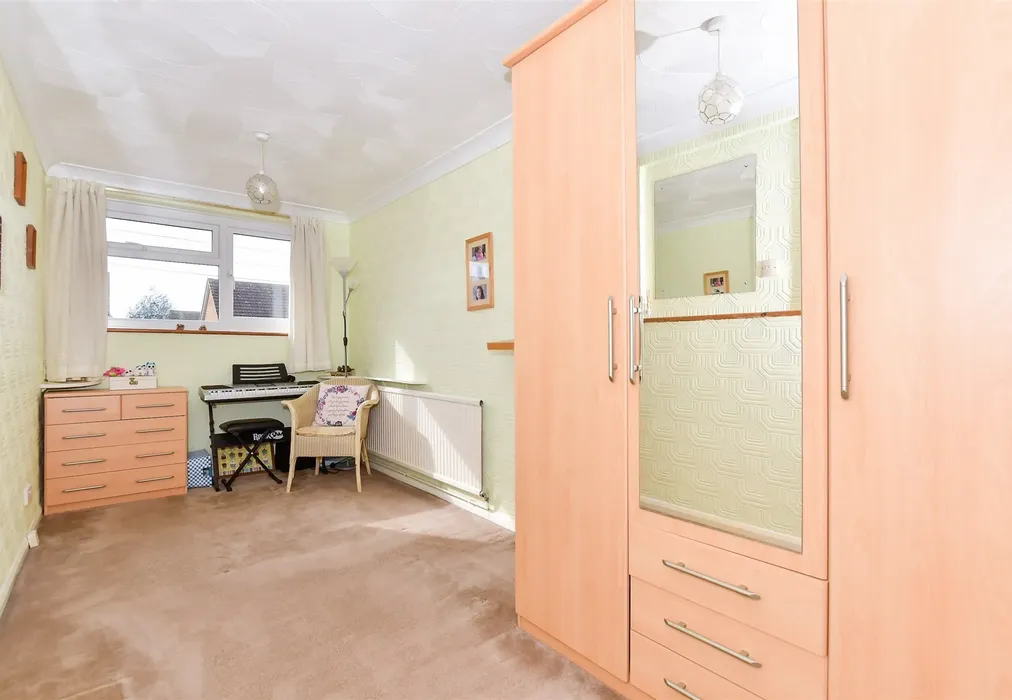 Bedroom 3 - Rivers Road, Teynham, Sittingbourne, Kent - Wards of Kent