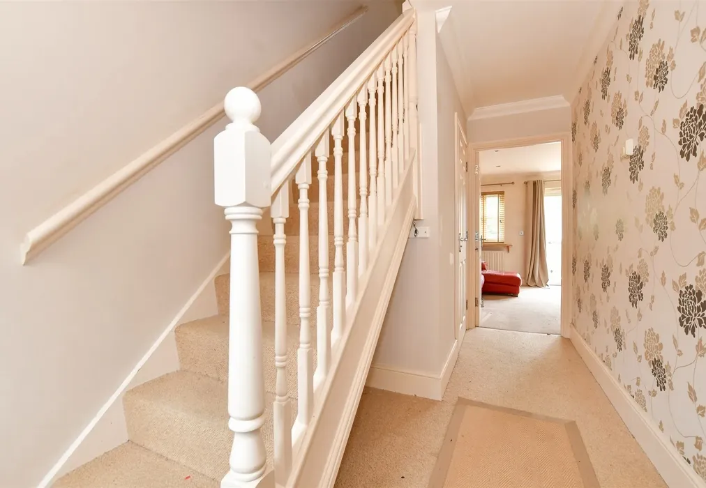Internal Lifestyle Photograph - Fife Court, Cowes, Isle of Wight - Wards of Kent