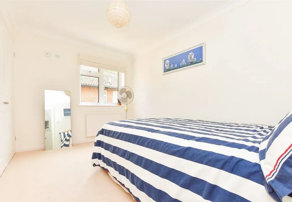 Bedroom 2 - Knowle Lane, Cranleigh, Surrey - Wards of Kent