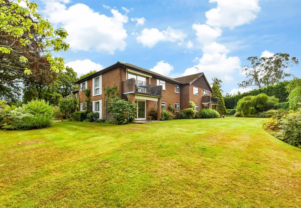 External (Web) - Knowle Lane, Cranleigh, Surrey - Wards of Kent