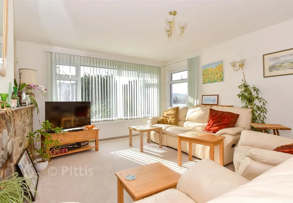 Lounge - Highview, Freshwater, Isle of Wight - Wards of Kent