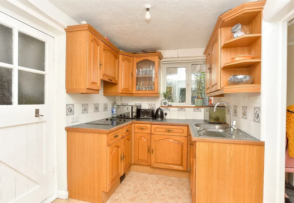Kitchen - Queenborough Road, Halfway, Sheerness, Kent - Wards of Kent