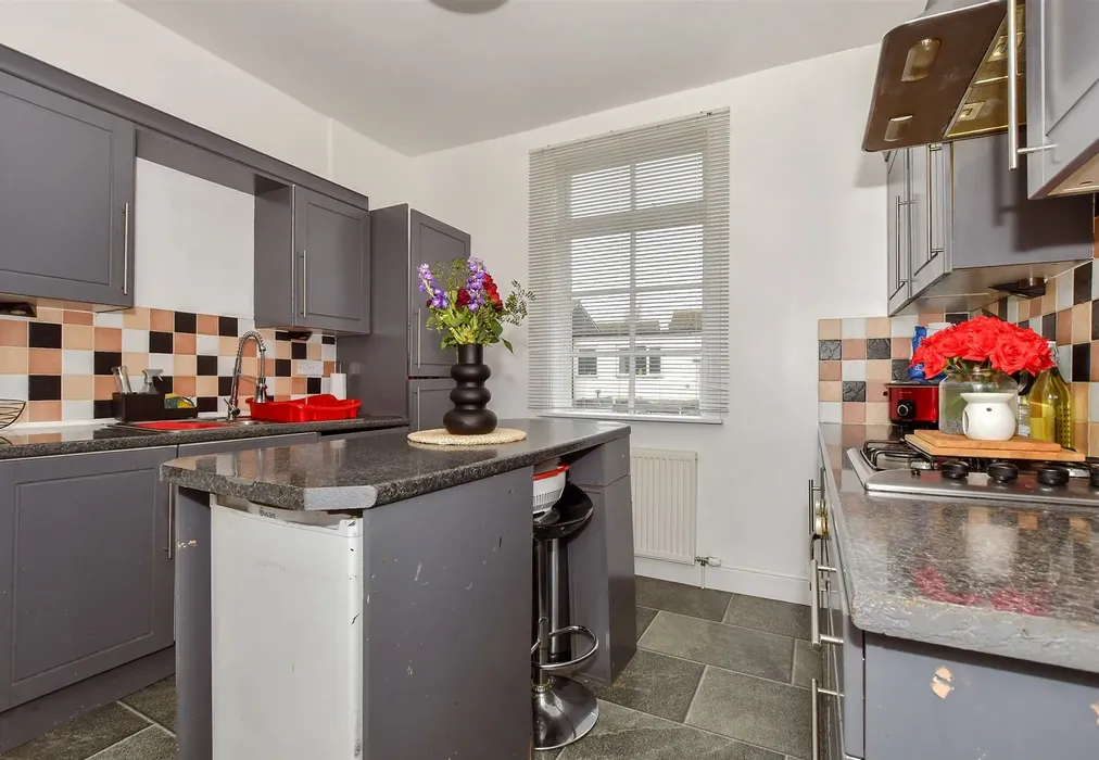 Kitchen - Hardres Street, Ramsgate, Kent - Wards of Kent