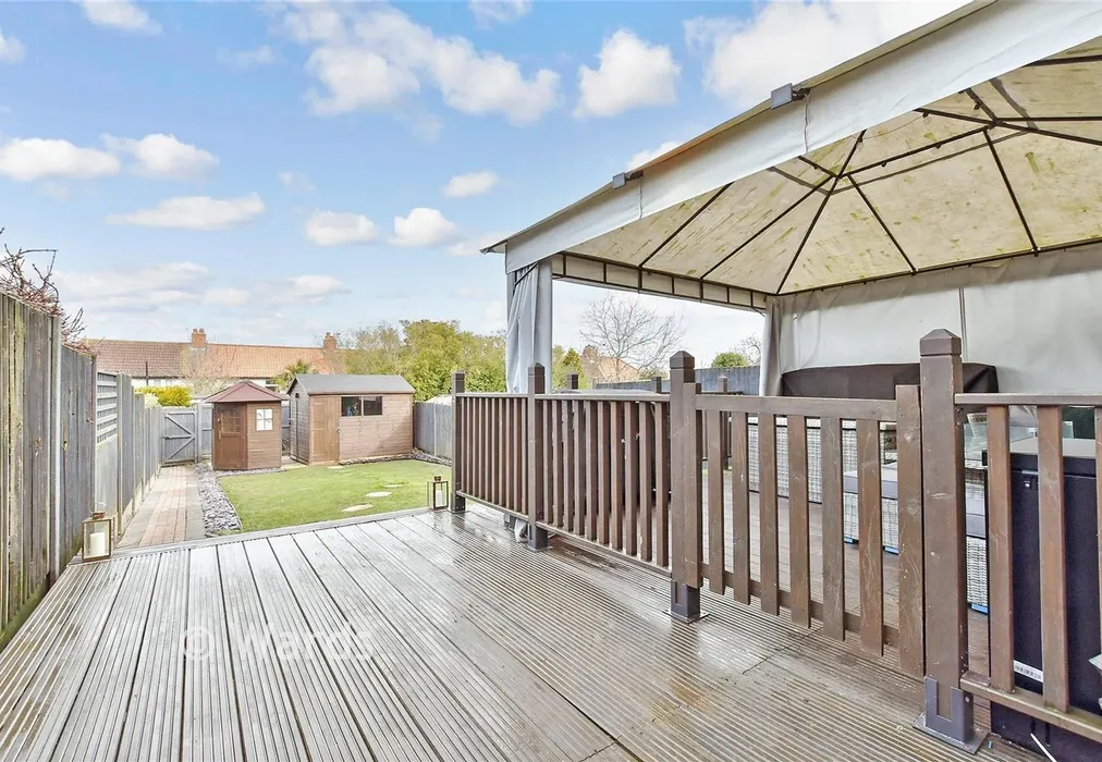 Rear Garden - Queens Road, Aylesham, Canterbury, Kent - Wards of Kent