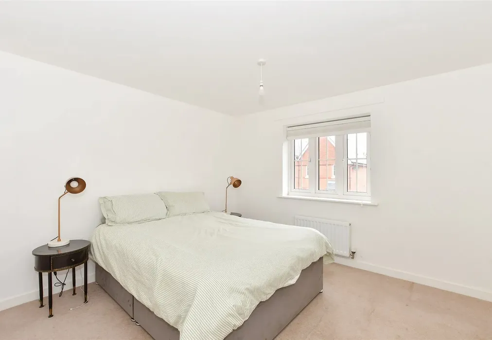 Bedroom 2 - New Bridge Road, Cranleigh, Surrey - Wards of Kent