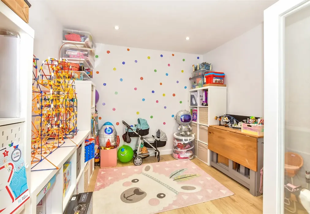 Play Room - Hanmer Way, Staplehurst, Tonbridge, Kent - Wards of Kent