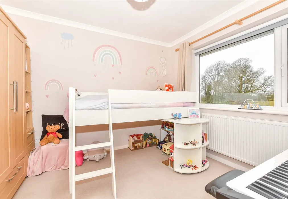 Bedroom 2 - Hanmer Way, Staplehurst, Tonbridge, Kent - Wards of Kent