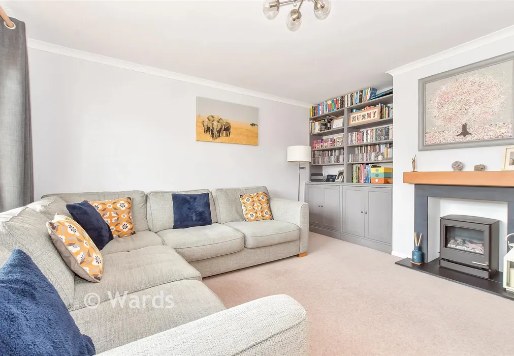 Lounge - Hanmer Way, Staplehurst, Tonbridge, Kent - Wards of Kent