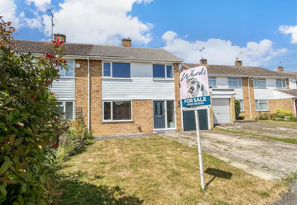 Front - Hanmer Way, Staplehurst, Tonbridge, Kent - Wards of Kent