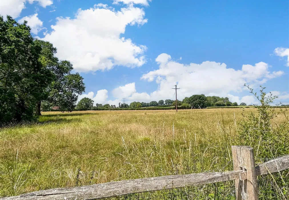 Views - Hanmer Way, Staplehurst, Tonbridge, Kent - Wards of Kent