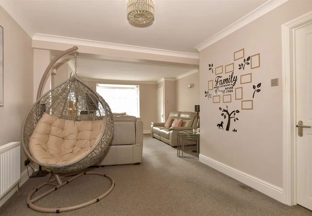 Lounge - Wises Lane, Sittingbourne, Kent - Wards of Kent